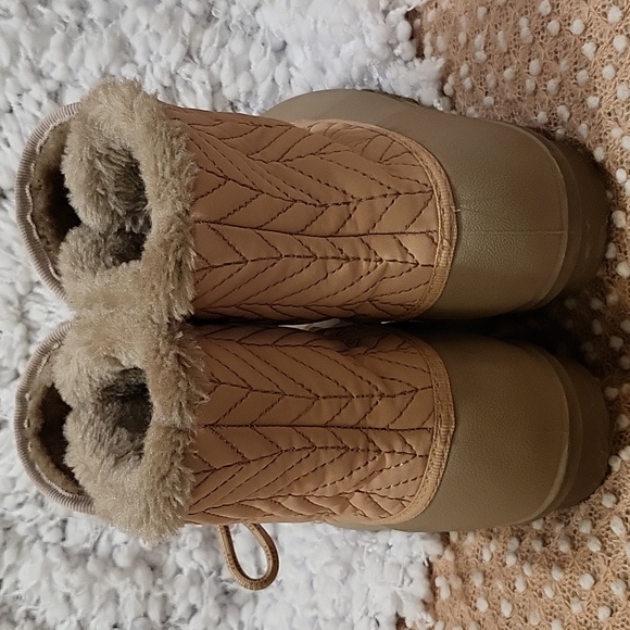 Baretrap Duck Boots - Picture 4 of 16